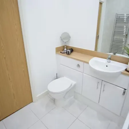 Deluxe Spacious 2Br Flat Near Excel London And O2 Arena Exterior photo