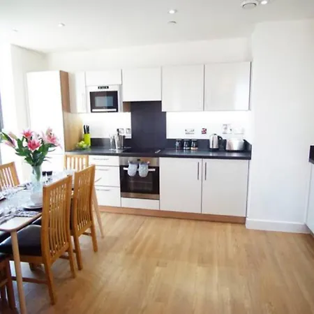 Deluxe Spacious 2Br Flat Near Excel London And O2 Arena Exterior photo