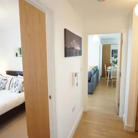 Deluxe Spacious 2Br Flat Near Excel London And O2 Arena Exterior photo